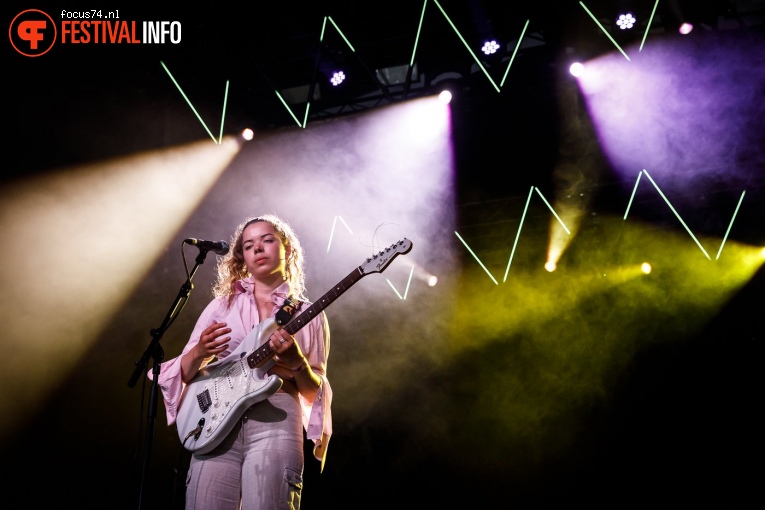 Nilüfer Yanya op Best Kept Secret 2018 - dag 2 foto