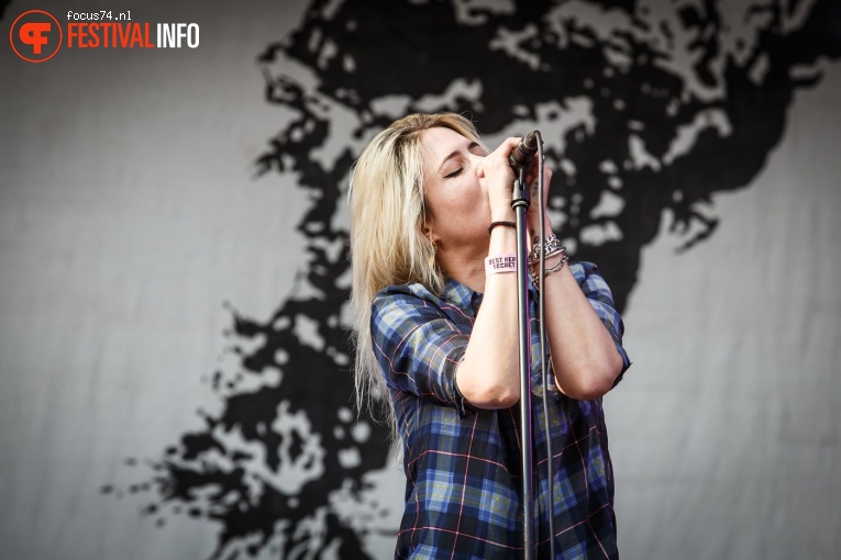 The Kills op Best Kept Secret 2018 - dag 2 foto