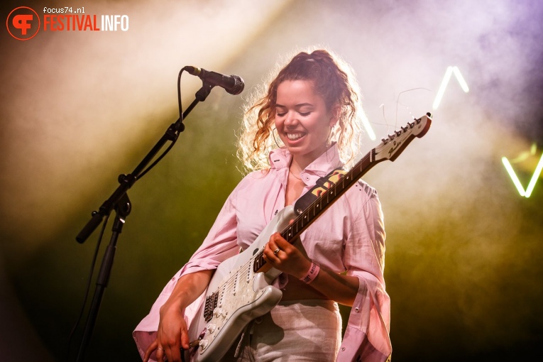 Nilüfer Yanya op Best Kept Secret 2018 - dag 2 foto