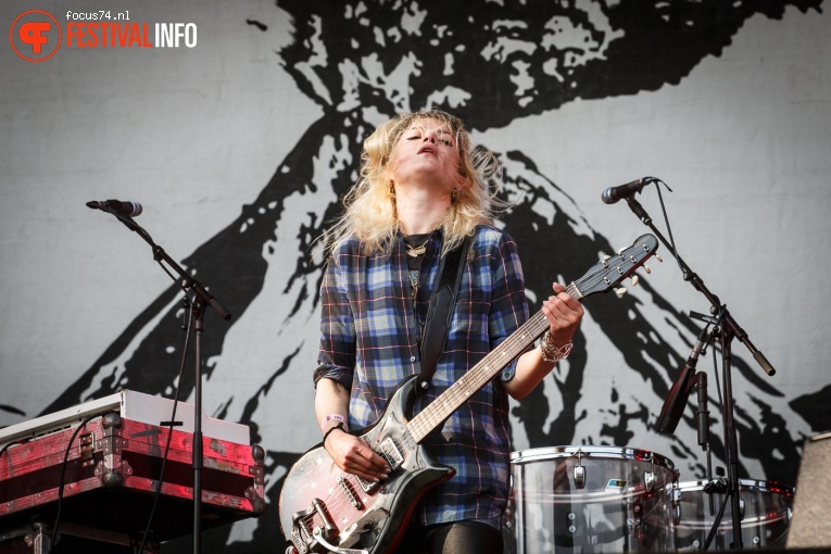 The Kills op Best Kept Secret 2018 - dag 2 foto