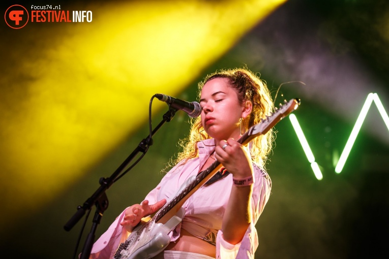 Nilüfer Yanya op Best Kept Secret 2018 - dag 2 foto