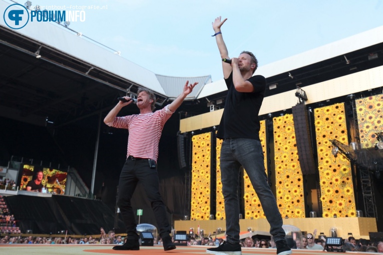 Guus Meeuwis - Groots met een zachte G - 08/06 - Philips Stadion foto