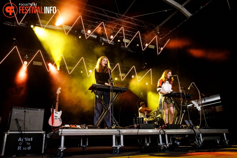 Let's Eat Grandma op Best Kept Secret 2018 - dag 3 foto