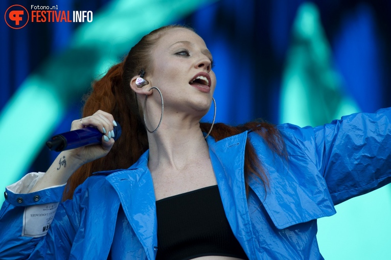 Jess Glynne op Pinkpop 2018 - vrijdag foto