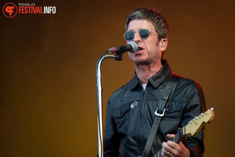 Noel Gallagher’s High Flying Birds op Pinkpop 2018 - zaterdag foto