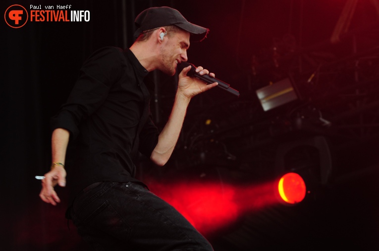 Walking On Cars op Pinkpop 2018 - zaterdag foto