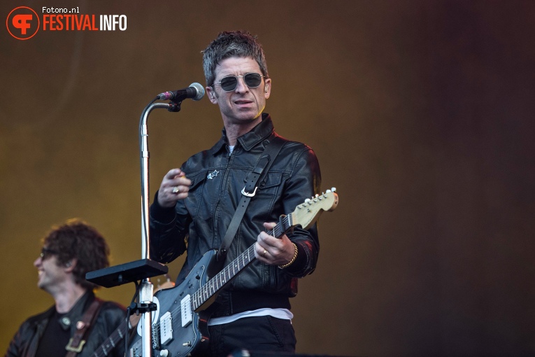 Noel Gallagher’s High Flying Birds op Pinkpop 2018 - zaterdag foto