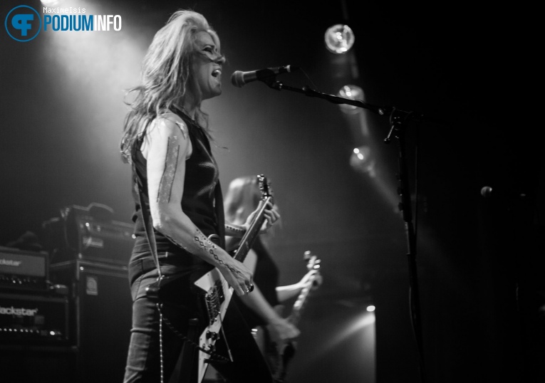 L7 op L7 - 15/06 - Melkweg foto