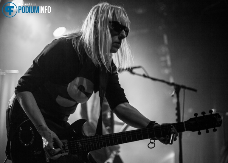 L7 op L7 - 15/06 - Melkweg foto