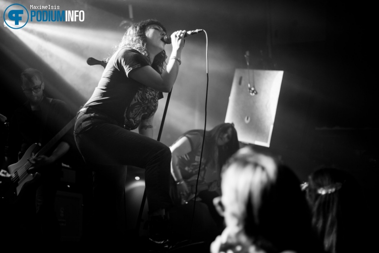 Black Moth op L7 - 15/06 - Melkweg foto