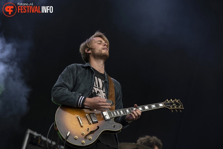 Milky Chance op Pinkpop 2018 - Zondag foto