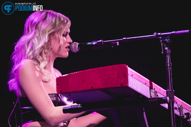 Joy op Demi Lovato - 18/06 - AFAS Live foto