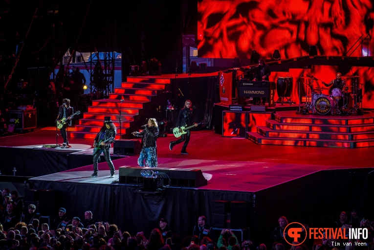 Guns N' Roses op Graspop Metal Meeting 2018 - Donderdag foto