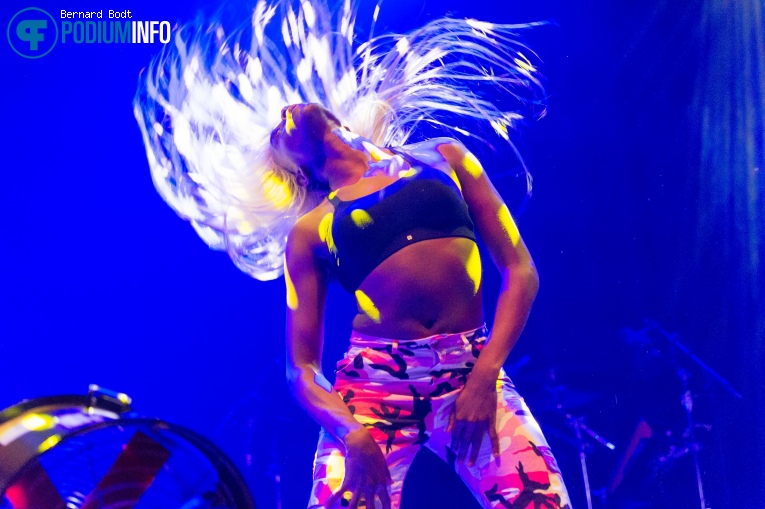 Kiddy Smile op Beth Ditto - 05/07 - TivoliVredenburg foto