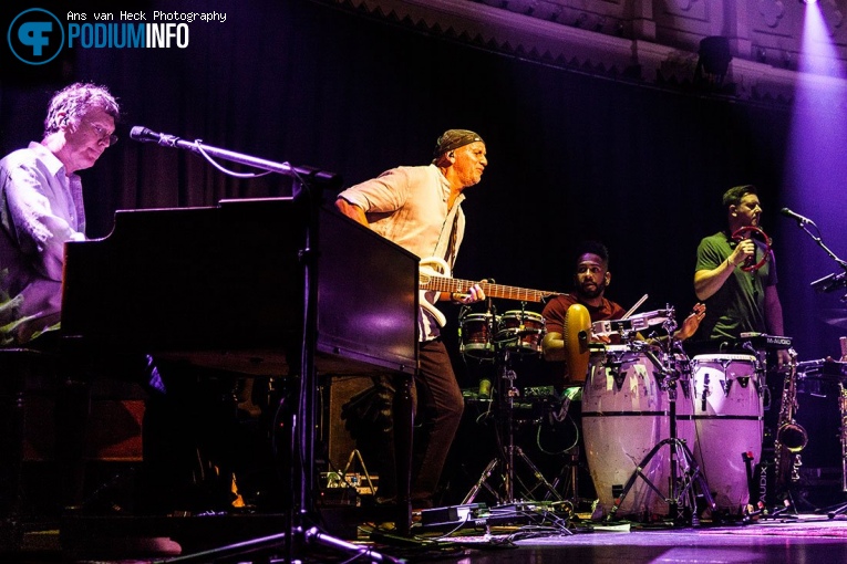 Steve Winwood op Steve Winwood - 06/07 - Paradiso foto