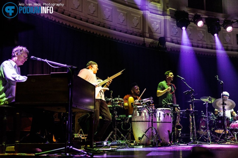 Steve Winwood op Steve Winwood - 06/07 - Paradiso foto