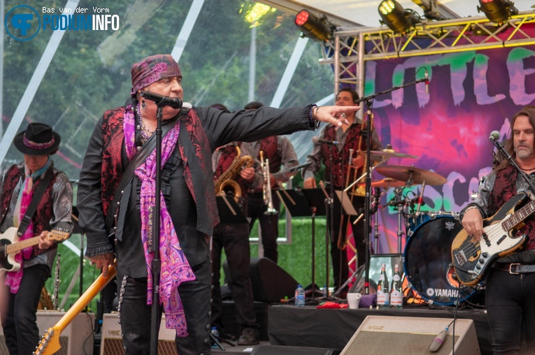 Little Steven & The Disciples of Soul op Little Steven & The Disciples of Soul - 06/07 - Openlucht Theater Amsterdamse Bos foto