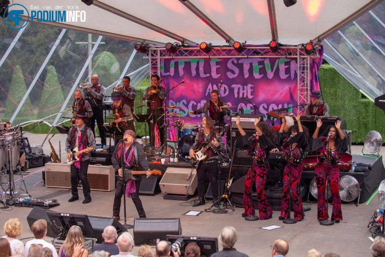 Little Steven & The Disciples of Soul op Little Steven & The Disciples of Soul - 06/07 - Openlucht Theater Amsterdamse Bos foto