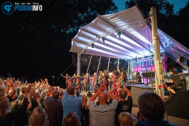Little Steven & The Disciples of Soul op Little Steven & The Disciples of Soul - 06/07 - Openlucht Theater Amsterdamse Bos foto