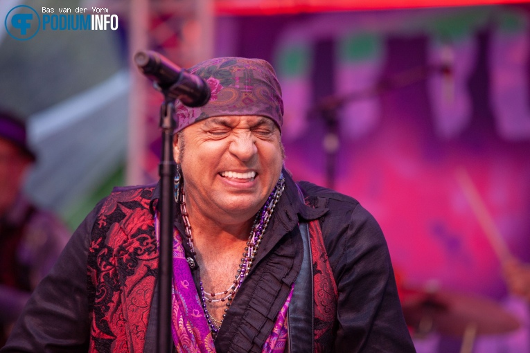 Little Steven & The Disciples of Soul op Little Steven & The Disciples of Soul - 06/07 - Openlucht Theater Amsterdamse Bos foto