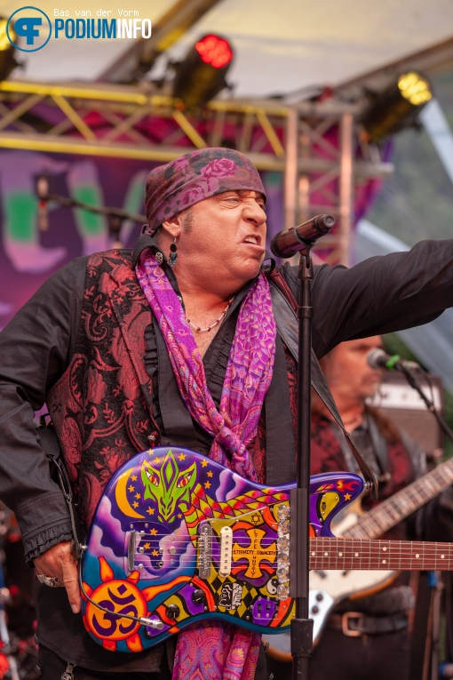 Little Steven & The Disciples of Soul op Little Steven & The Disciples of Soul - 06/07 - Openlucht Theater Amsterdamse Bos foto