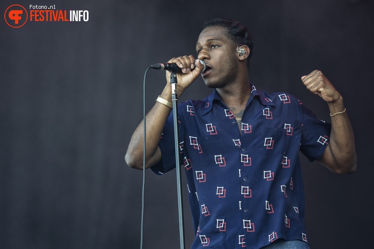 Leon Bridges op Down The Rabbit Hole 2018 - Vrijdag foto