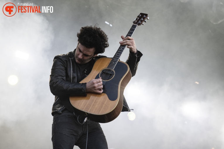 Black Rebel Motorcycle Club op Down The Rabbit Hole 2018 - Vrijdag foto