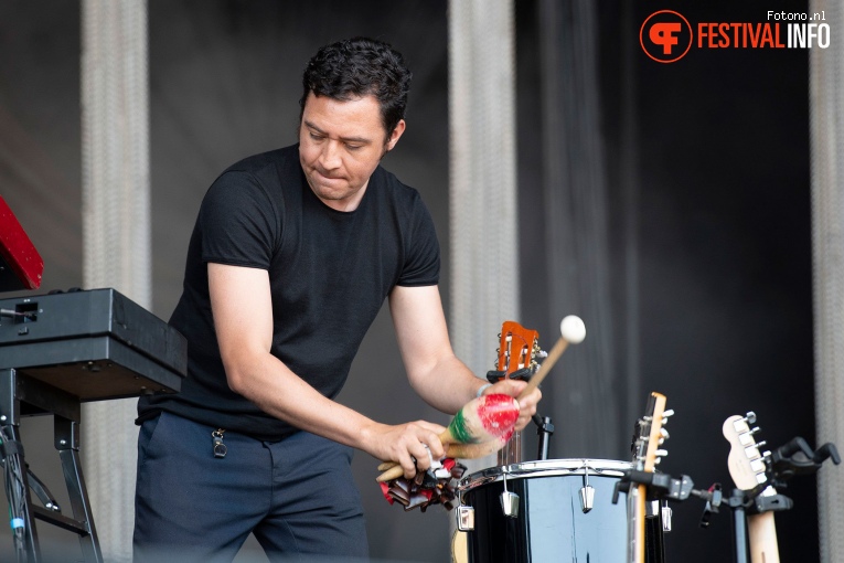 Calexico op Down The Rabbit Hole 2018 - Zaterdag foto