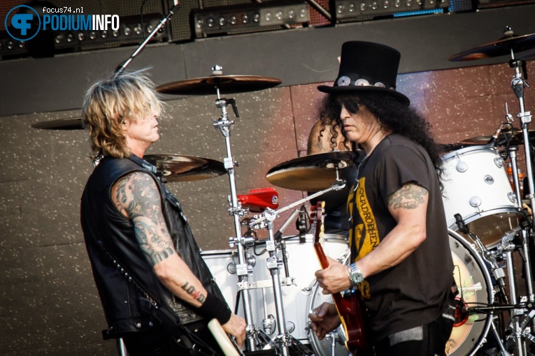 Guns N' Roses op Guns N' Roses - 04/07 - Goffert Park foto