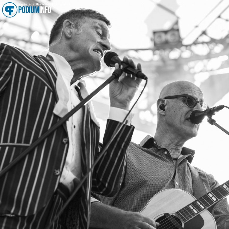De Dijk op Elvis Costello / De Dijk - 05/07 - Paleis Soestdijk foto