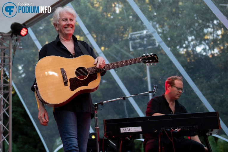 Graham Nash op Graham Nash - 14/07 - Openlucht Theater Amsterdamse Bos foto