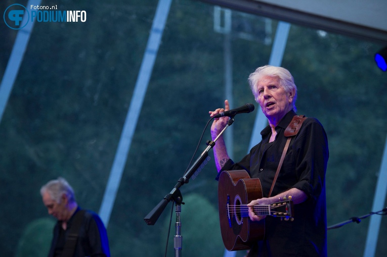 Graham Nash op Graham Nash - 14/07 - Openlucht Theater Amsterdamse Bos foto