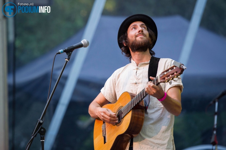 Sean Christopher op Graham Nash - 14/07 - Openlucht Theater Amsterdamse Bos foto