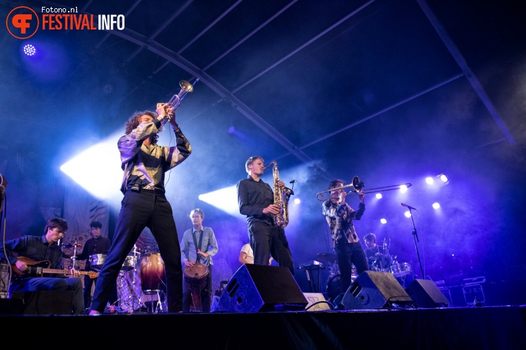 Jungle By Night op Welcome To The Village 2018 - Vrijdag foto