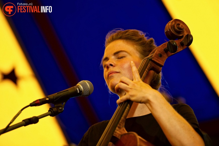 Lili Grace op Welcome To The Village 2018 - Vrijdag foto