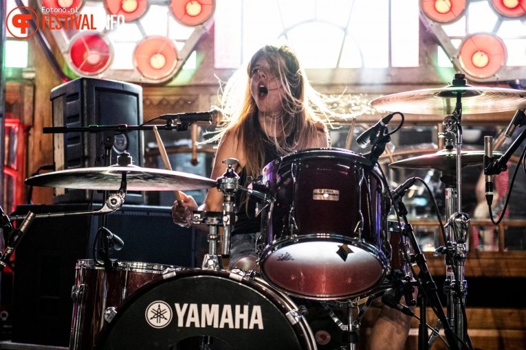 Repetitor op Welcome To The Village 2018 - Vrijdag foto