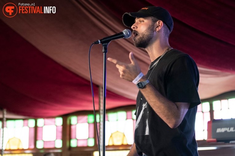 Day Fly op Welcome To The Village 2018 - Vrijdag foto