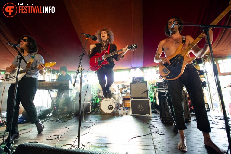 The Mystery Lights op Welcome To The Village 2018 - zaterdag foto