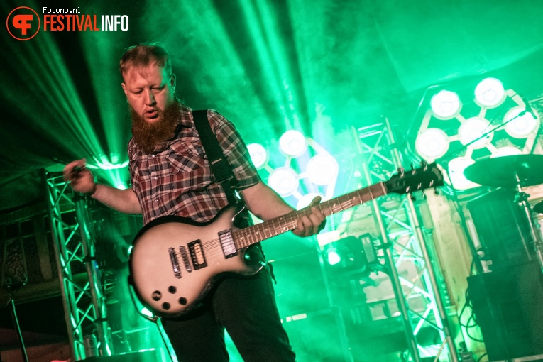 Listener op Welcome To The Village 2018 - zaterdag foto