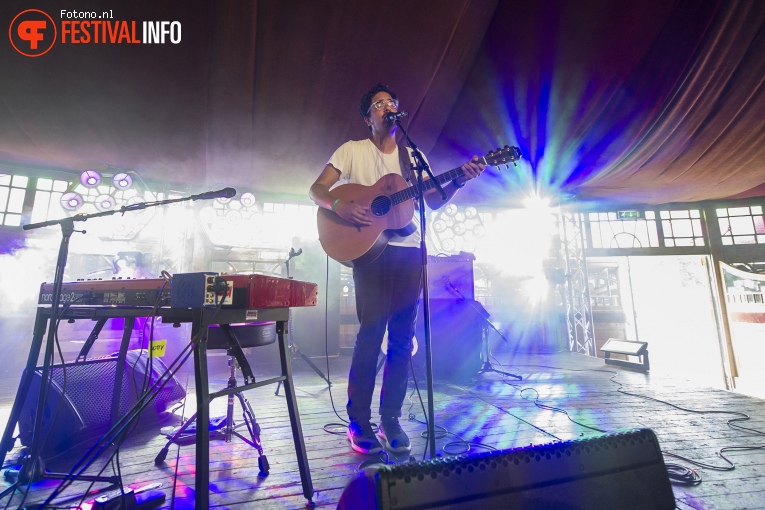 Luke Sital-Singh op Welcome To The Village 2018 - zondag foto