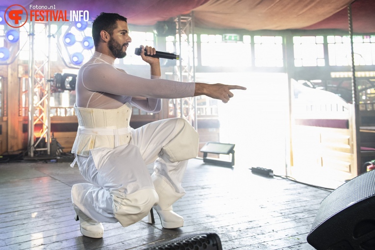 Ariah Lester op Welcome To The Village 2018 - zondag foto