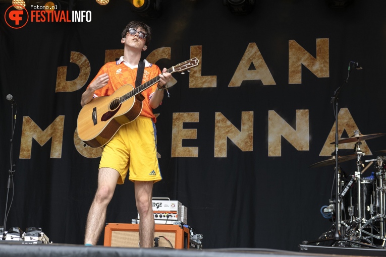 Declan McKenna op Welcome To The Village 2018 - zondag foto