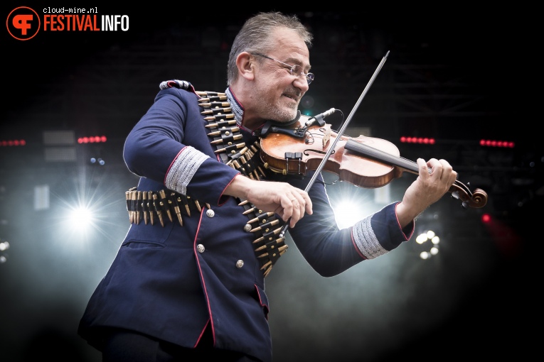 Emir Kusturica & No Smoking Orchestra op Paleo Festival 2018 foto