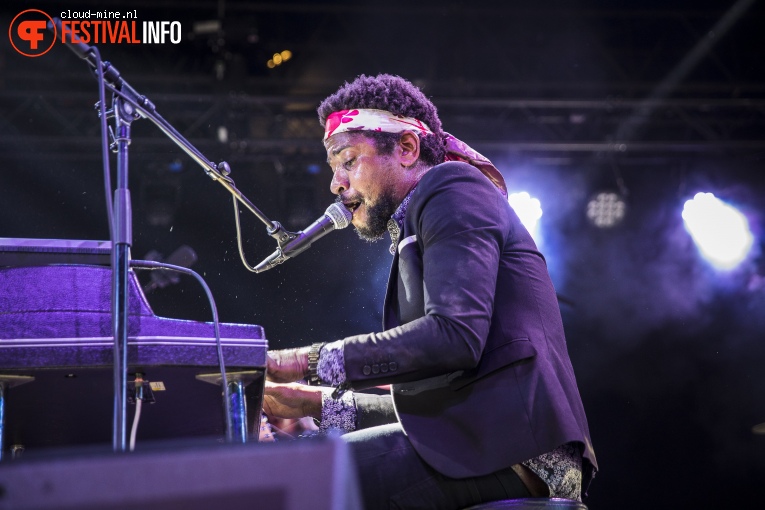 Algiers op Paleo Festival 2018 foto