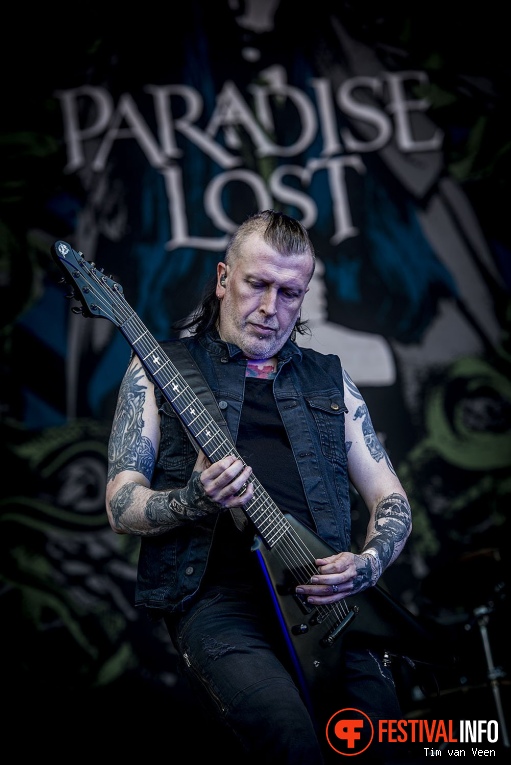 Paradise Lost op Into The Grave 2018, Zaterdag foto