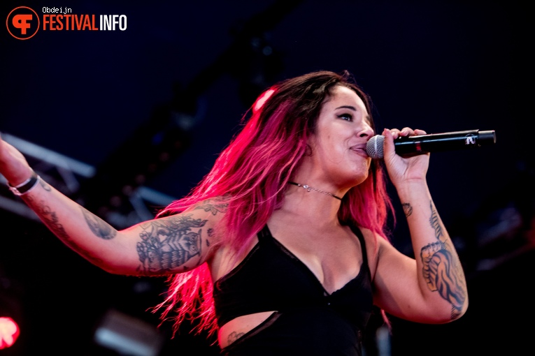 The Charm The Fury op Huntenpop 2018 foto