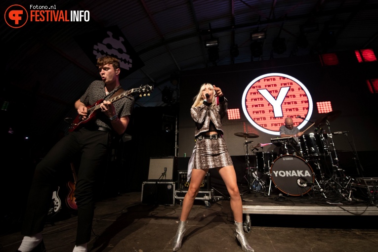 Yonaka op Lowlands 2018 - Vrijdag foto