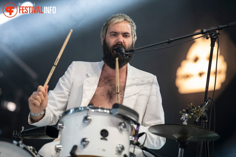 Death From Above op Lowlands 2018 - Vrijdag foto