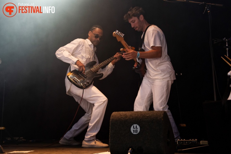 Tshegue op Lowlands 2018 - Vrijdag foto