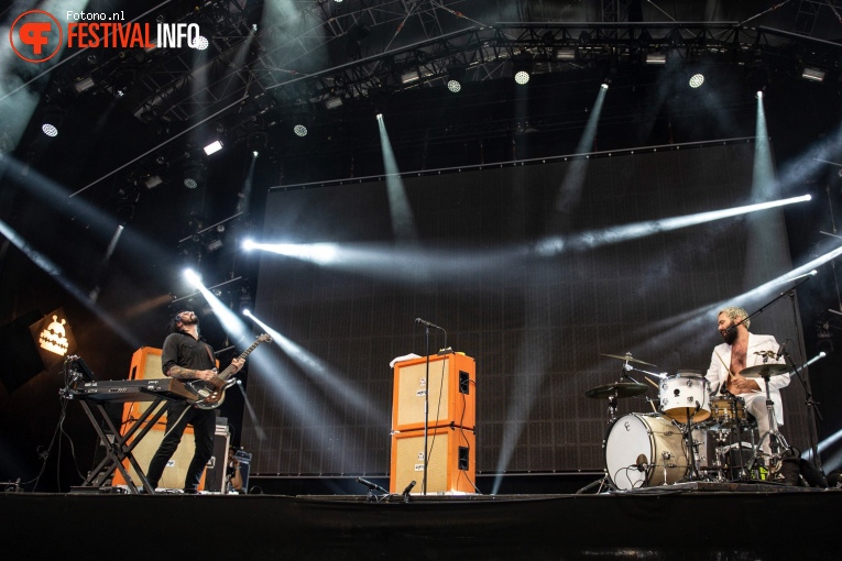 Death From Above op Lowlands 2018 - Vrijdag foto